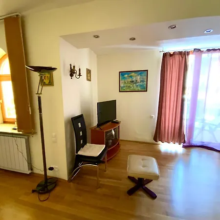 Gracia Apartment