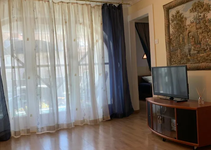 Gracia アパート ヘーヴィーズ